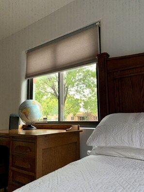 3 chambres, fer et planche à repasser, Wi-Fi gratuit, draps fournis