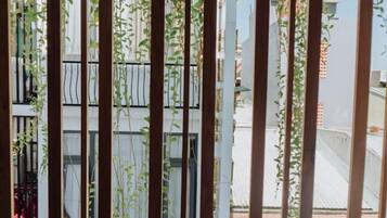 Deluxe Studio | Balcony