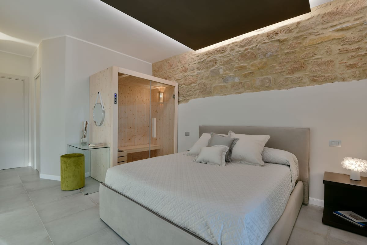 Suite junior, vista al mar | 1 habitación y artículos del minibar gratis