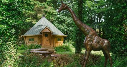 Popular family friendly cottages, heated indoor pool - 'Number Eight' sleeps 4