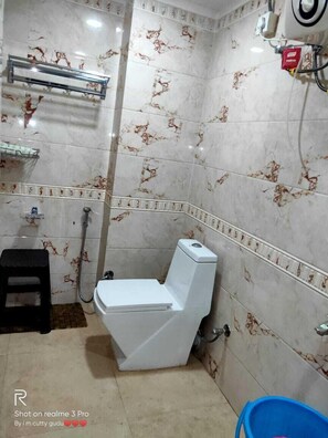 Executive Double Room | Bathroom