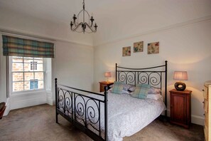 Maison traditionnelle | 1 chambre, fer et planche à repasser, accès au Wi-Fi (inclus)