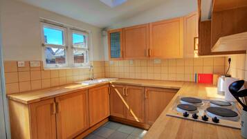 Traditional House | Private kitchen | Fridge, oven, stovetop, electric kettle