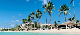 The Palm Leaf Apartments