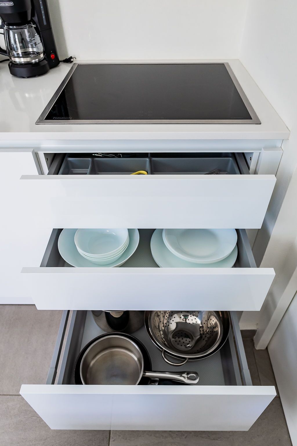 Photo - The Palm Leaf Apartments