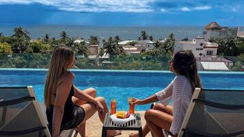 Outdoor pool, sun loungers