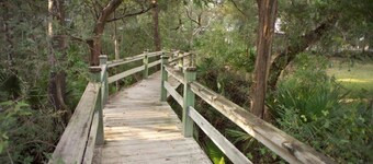 Steinhatchee Landing Resort-# 5 Nautical Cottage-Boat slip-Newly remodeled