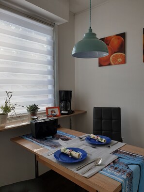 Dining - Cottage with terrace directly on the Krüpelsee (Zernsdorf)