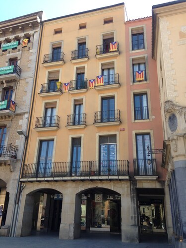 Apartaments Vicus 2 with views of the Plaza Mayor de Vic