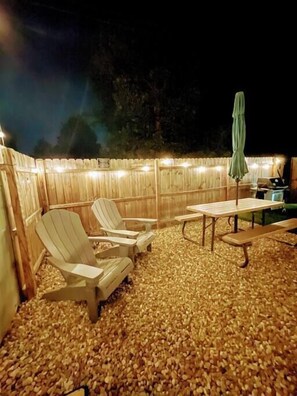 Outdoor dining - Hersheypark 3.4 miles-Open floor plan (Hummelstown)
