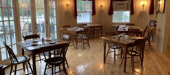 Lovett's Inn and Restaurant