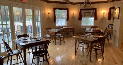 Lovett's Inn and Restaurant