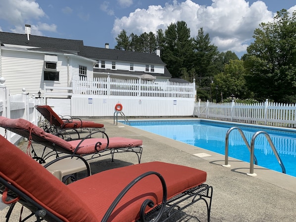 Seasonal outdoor pool, open 7:00 AM to 8:30 PM, sun loungers