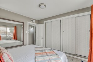 5 bedrooms, in-room safe, iron/ironing board, free WiFi