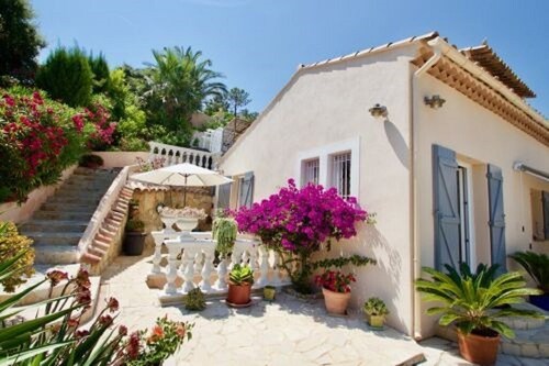 Friendly villa 600 m from the sea, ideal for families and friends