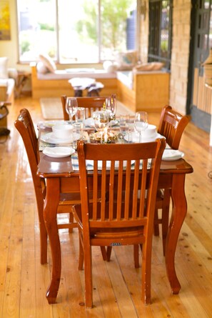 Dining - Eco-friendly getaway for couples, groups & families in the greater Nanyuki area. (Nanyuki)