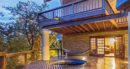 Tholo Private Game Lodge, Mabalingwe