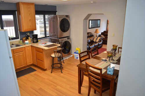 The White House 3 Bedroom home in great location