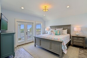 7 bedrooms, travel cot, WiFi, bed sheets - Brand New 7 bed 5.5 Bath with Gulf View! Private Pool! Free golf Cart!! (Destin)