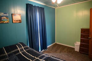 4 bedrooms, free WiFi, bed sheets