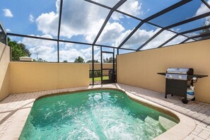 Bain à remous extérieur