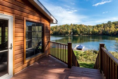 Beautiful getaway on a private lake!