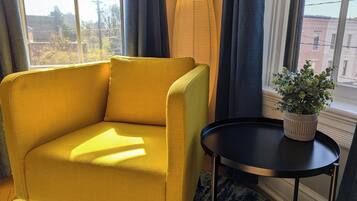 Smart TV, video games, DVD player, video library