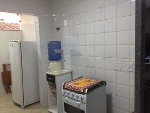 Geladeira, fogão, cooktop, liquidificador
