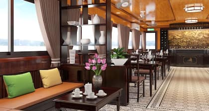 Luxurious Lan Ha bay, Halong bay day cruise