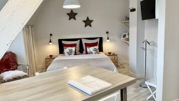 1 soverom, strykejern/-brett, wi-fi (inkludert) og sengetøy