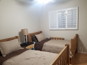 3 bedrooms, in-room safe, iron/ironing board, free WiFi