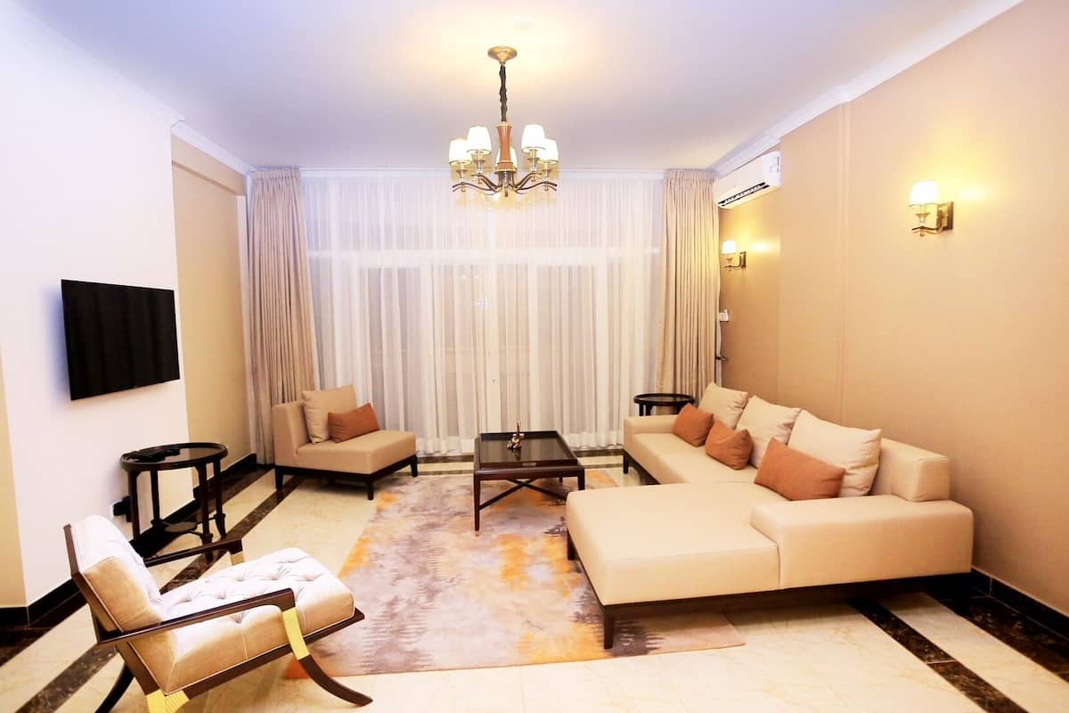 Apartment, 3 Bedrooms | Living area
