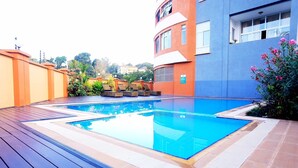 Unclassified image, 3 of 18, button - Ssanga Courts (Kampala)
