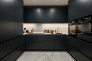 Fridge, microwave, oven, dishwasher