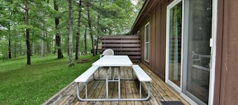 Deer Trail Resort Lakeside 4 on Lake Delta