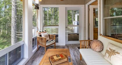 Acadia Treehouse near Bar Harbor - Private Luxury