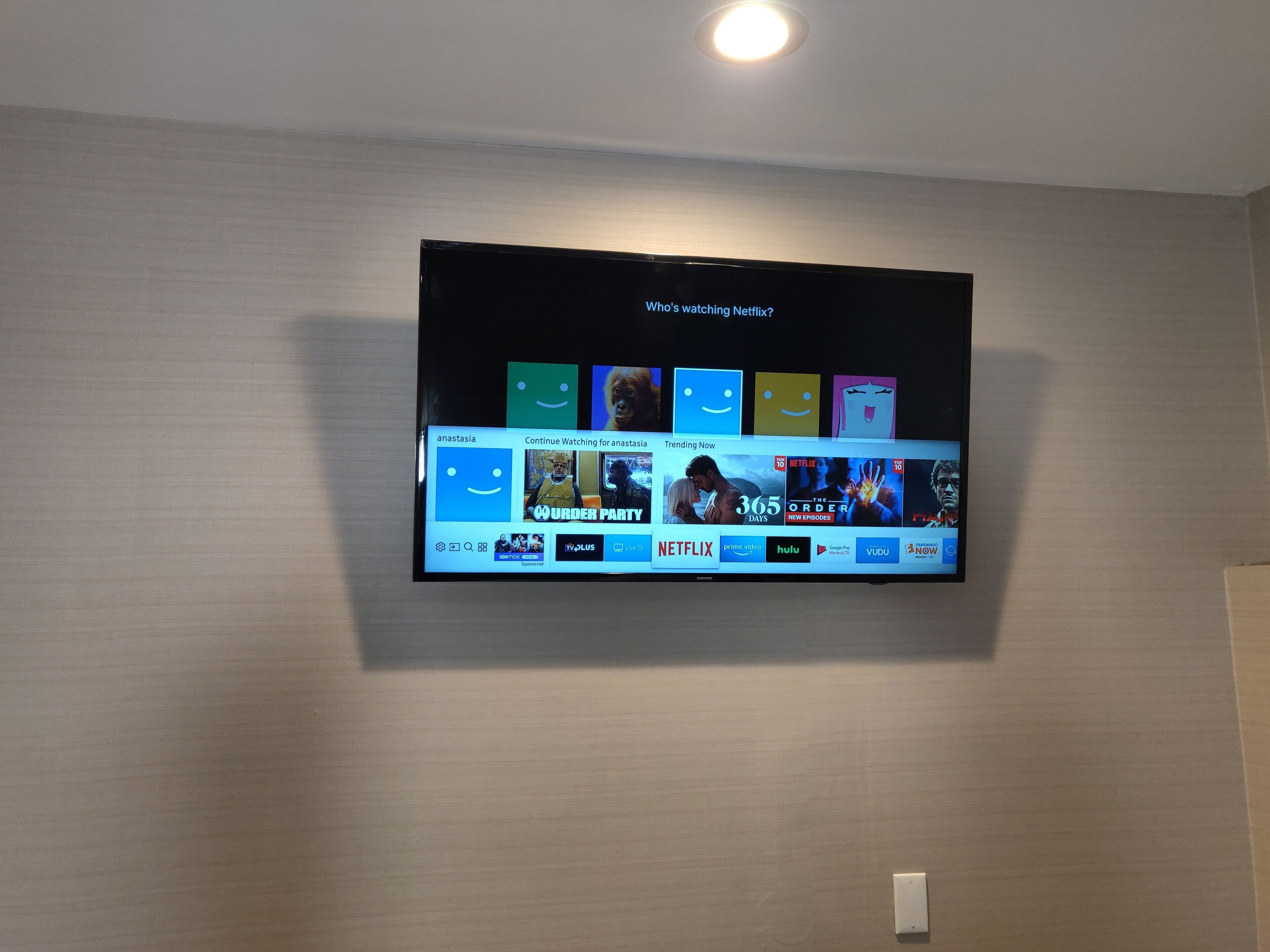 classic room | 1 bedroom, individually furnished, free wifi, bed sheets