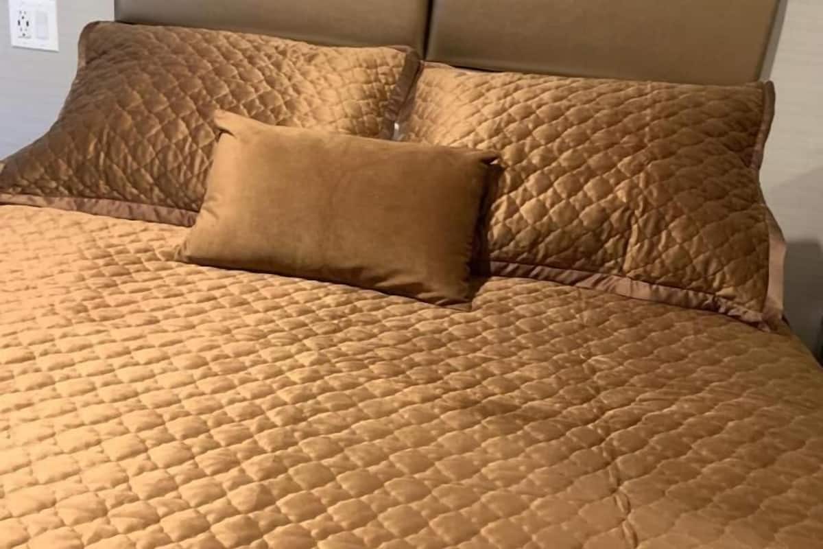 1 bedroom, individually furnished, free wifi, bed sheets