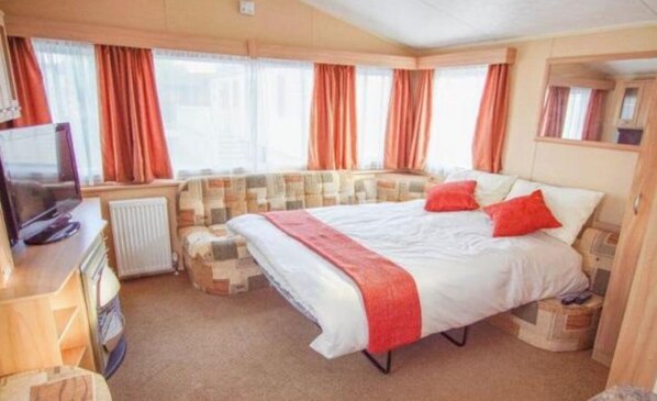 3 bedrooms