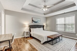 4 slaapkamers, een strijkplank/strijkijzer, wifi, beddengoed