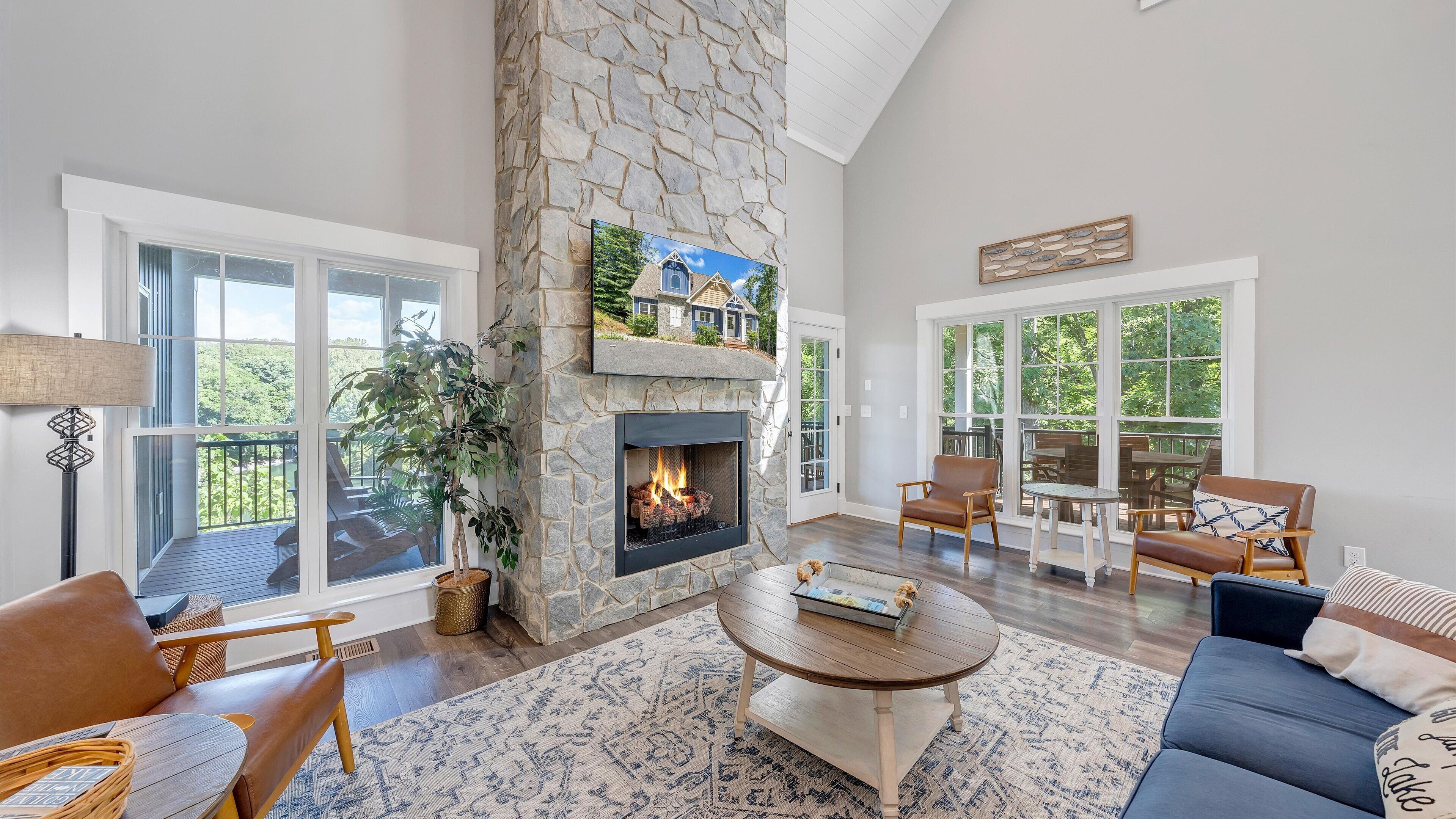 Televisión, chimenea y futbolito 