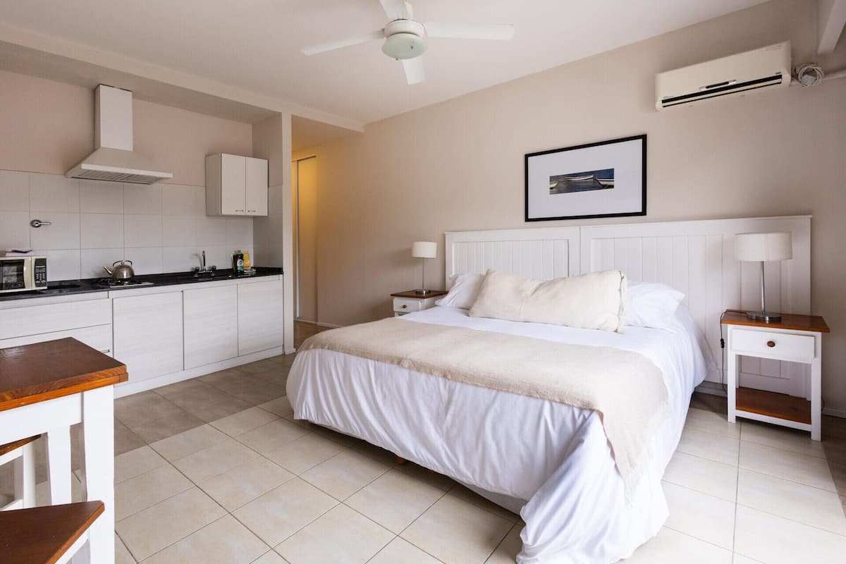 1 Schlafzimmer, Zimmersafe, Bügeleisen/Bügelbrett, kostenloses WLAN