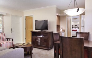 1 bedroom, in-room safe, WiFi, bed sheets