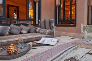 Kasbah Flilou | Terrace/patio - Kasbah Flilou (Ait Sedrate Jbel El Soufla)