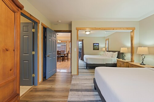 Huckleberry Cottage - Whirlpool, Tischtennis, alles zu Fuß, Perfect Bend Westside Cottage
