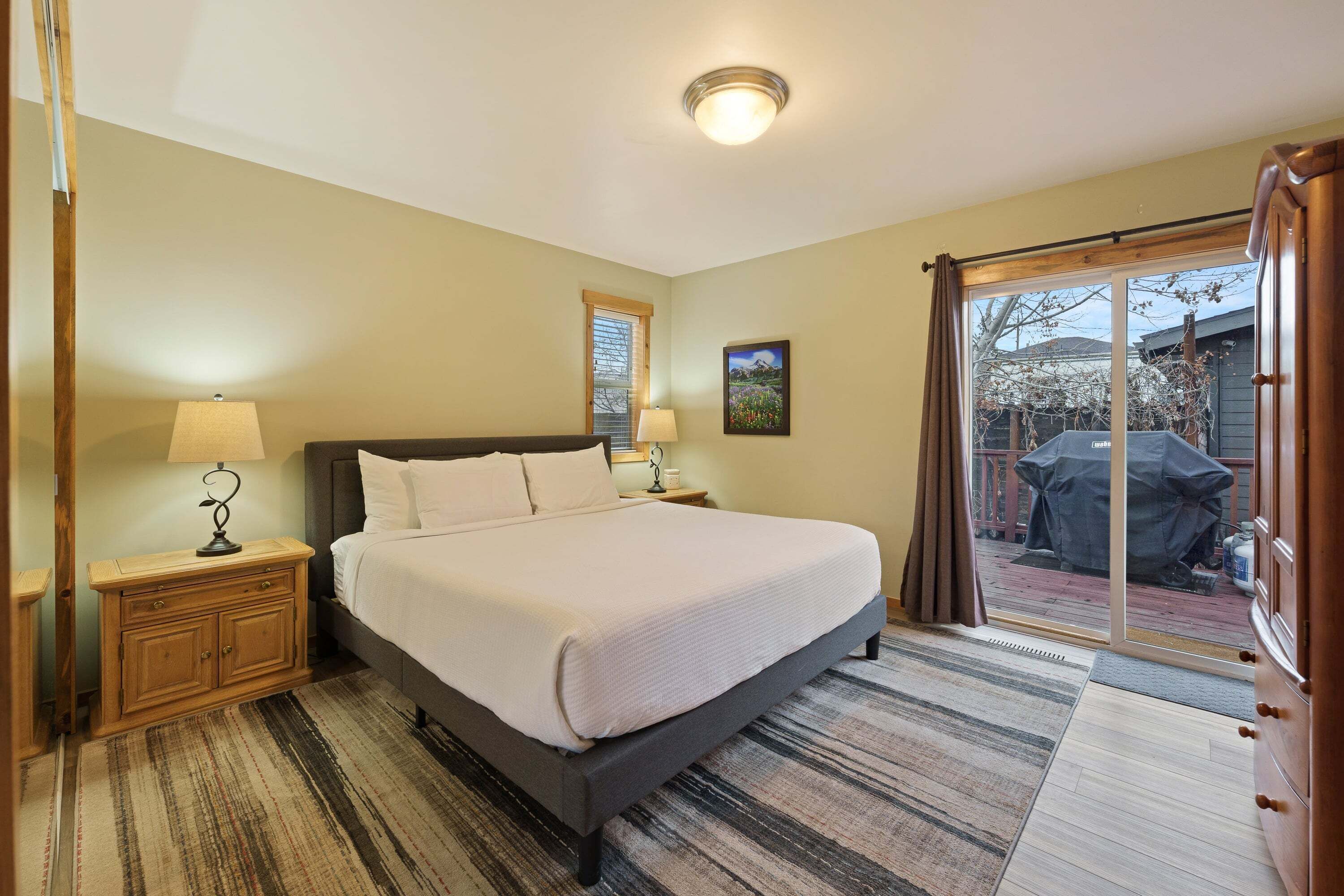 3 chambres, fer et planche à repasser, Wi-Fi gratuit, draps fournis