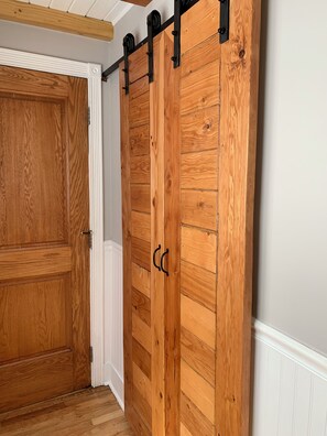 Desk, iron/ironing board, free WiFi, bed sheets