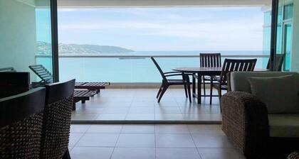 DEPTO MAR AZUL A PIE DE PLAYA EN COSTERA.