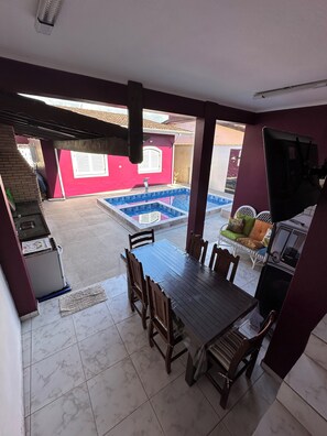 Dining - House with Pool in the Center of Bertioga (Bertioga)
