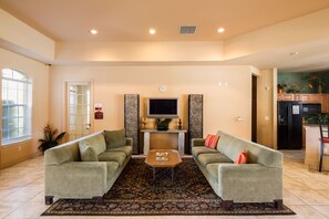 Lobby sitting area - Disneys Den by VillaDirect (Davenport)